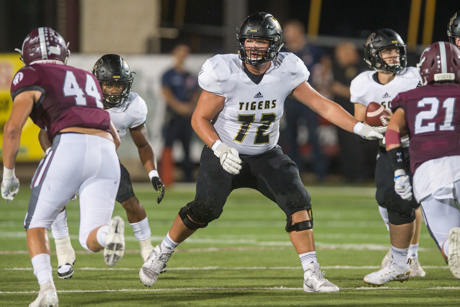 2019 All-State first team (offense): OL Andrew Raym